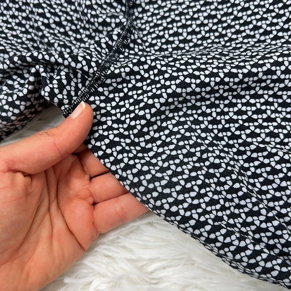 Lululemon Align Crop *21" Monochromic Ice Grey Black - Picture 8 of 8